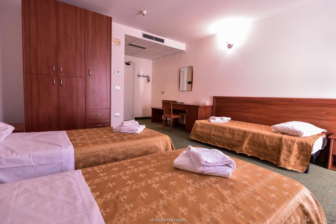 Standard Hotel Udine Pradamano Exteriör bild